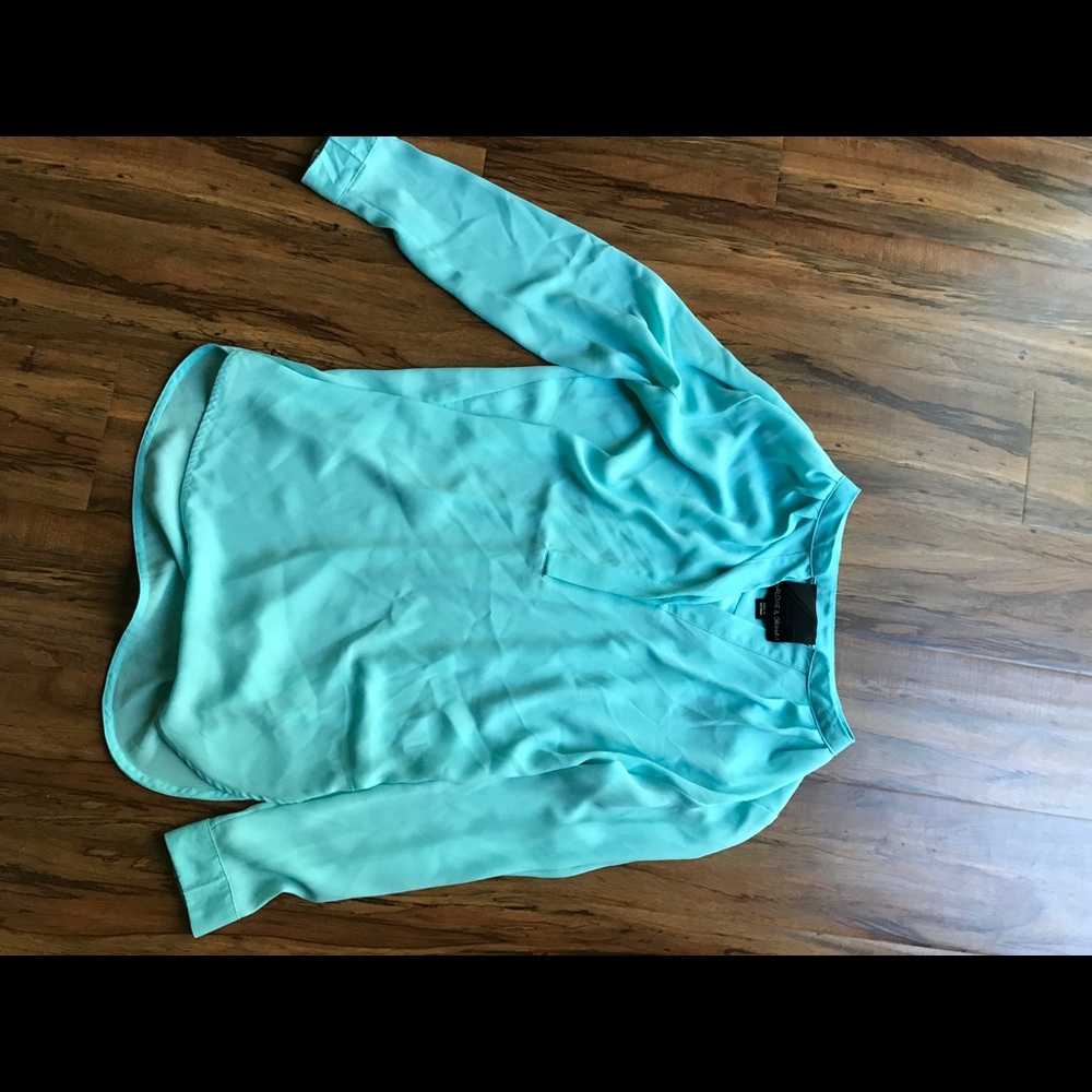 Baby blue top